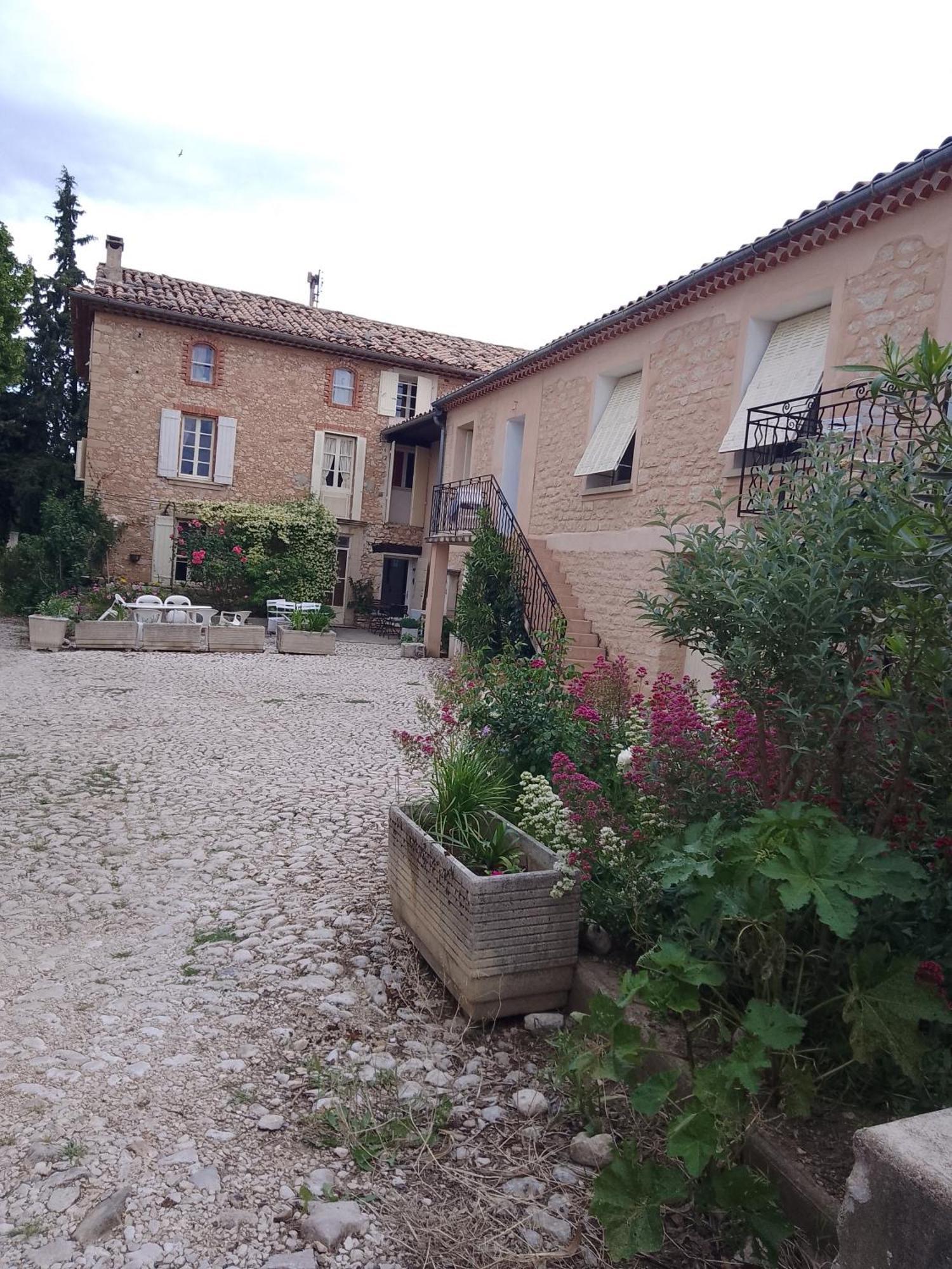 Les Gites Du Mont Ventoux Bédoin Exterior photo